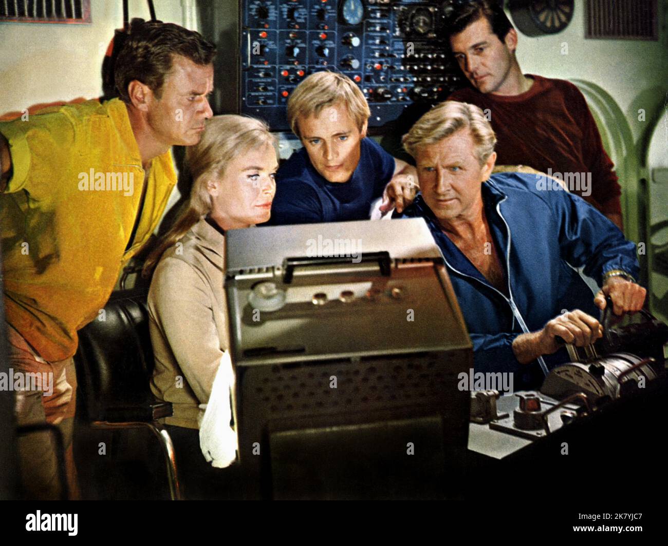 Marshall Thompson, Shirley Eaton, David Mccallum, Lloyd Bridges & Brian Kelly Film: Around The World Under The Sea (1965) Characters: Dr. Orin Hillyard,Dr. Margaret E. 'Maggie' Hanford,Dr. Philip Volker,Dr. Doug Standish & Dr. Craig Mosby  Director: Andrew Marton 15 November 1966   **WARNING** This Photograph is for editorial use only and is the copyright of METRO-GOLDWYN-MAYER and/or the Photographer assigned by the Film or Production Company and can only be reproduced by publications in conjunction with the promotion of the above Film. A Mandatory Credit To METRO-GOLDWYN-MAYER is required. T Stock Photo