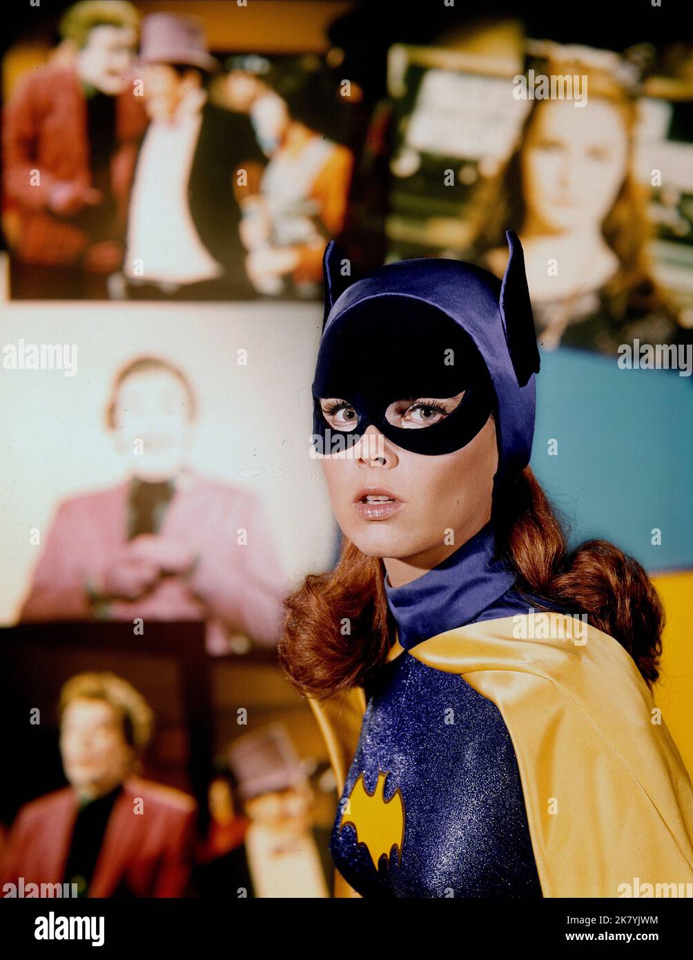 Yvonne Craig Television: Batman (TV-Serie) Characters: Barbara Gordon/Batgirl  Usa 1966-1968, / 3. Staffel, Season 3 12 January 1966   **WARNING** This Photograph is for editorial use only and is the copyright of ABC and/or the Photographer assigned by the Film or Production Company and can only be reproduced by publications in conjunction with the promotion of the above Film. A Mandatory Credit To ABC is required. The Photographer should also be credited when known. No commercial use can be granted without written authority from the Film Company. Stock Photo
