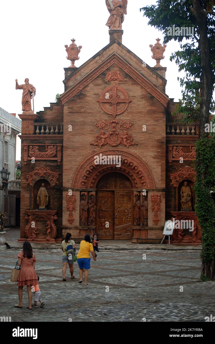 St. Joseph Chapel, Las Casas Filipinas de Acuzar Quezon City, Manila ...