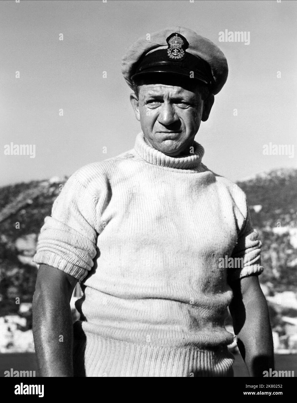 sid-james-film-the-silent-enemy-1958-characters-chief-petty-officer