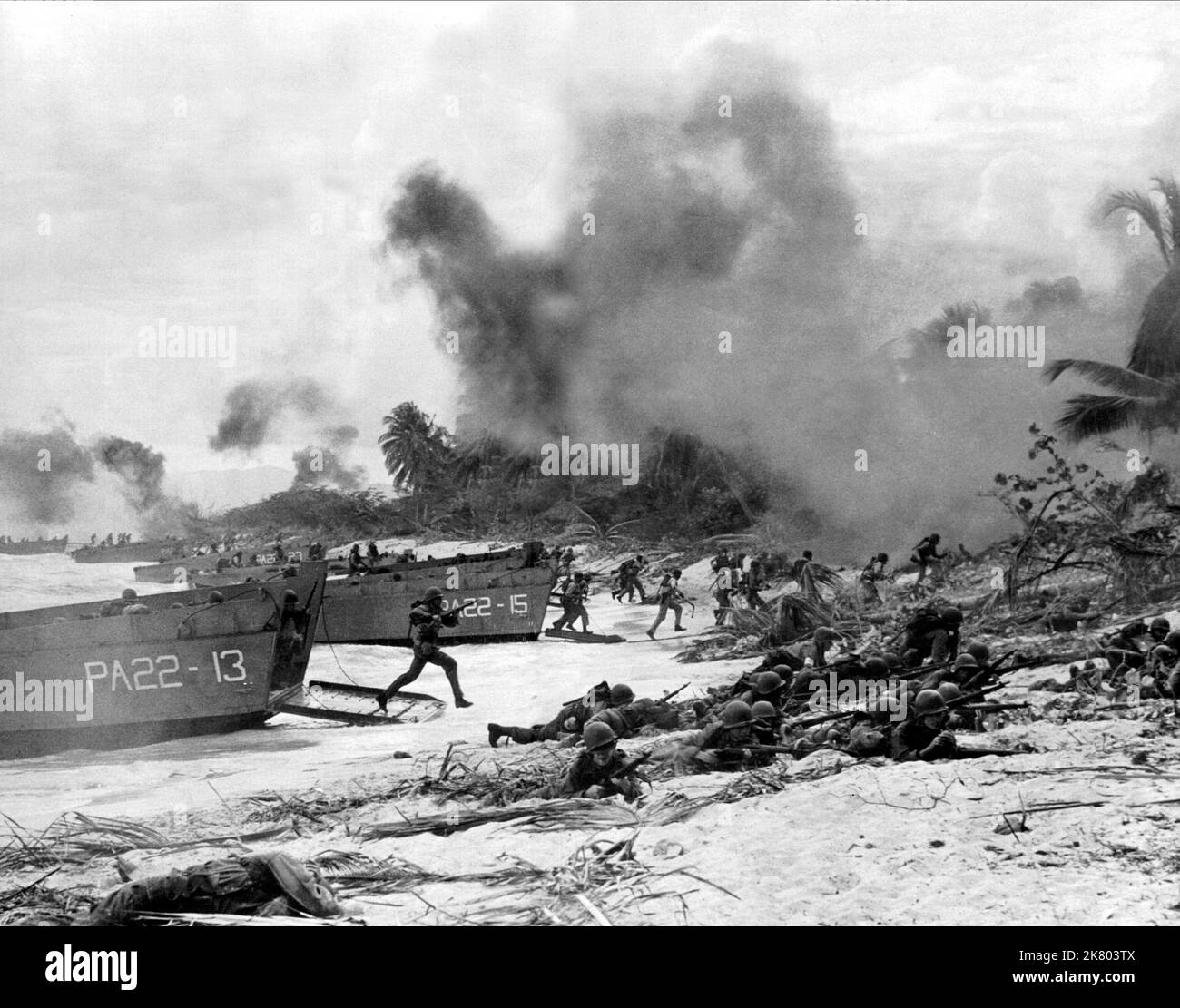 Battle Scene Film: Away All Boats (USA 1956)   Director: Joseph Pevney 16 August 1956   **WARNING** This Photograph is for editorial use only and is the copyright of UNIVERSAL and/or the Photographer assigned by the Film or Production Company and can only be reproduced by publications in conjunction with the promotion of the above Film. A Mandatory Credit To UNIVERSAL is required. The Photographer should also be credited when known. No commercial use can be granted without written authority from the Film Company. Stock Photo