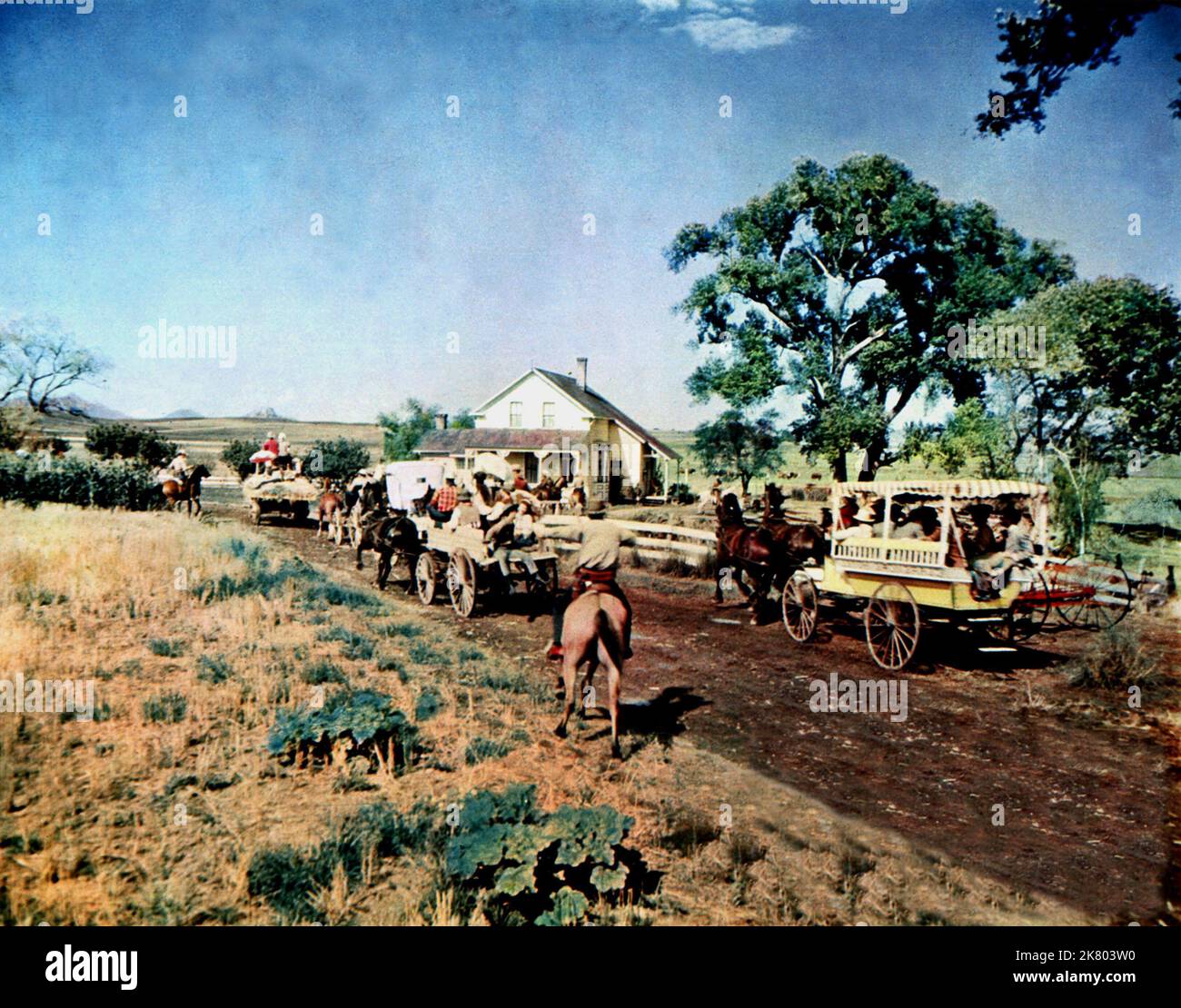 Farm Scene Film: Oklahoma! (USA 1955)   Director: Fred Zinnemann 11 October 1955   **WARNING** This Photograph is for editorial use only and is the copyright of RODGERS & HAMMERSTEIN PRODUCTIONS and/or the Photographer assigned by the Film or Production Company and can only be reproduced by publications in conjunction with the promotion of the above Film. A Mandatory Credit To RODGERS & HAMMERSTEIN PRODUCTIONS is required. The Photographer should also be credited when known. No commercial use can be granted without written authority from the Film Company. Stock Photo