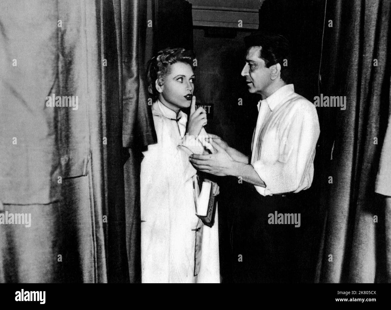 Full of life 1956 judy holliday Black and White Stock Photos & Images -  Alamy