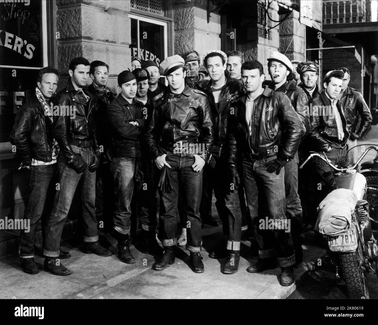 Marlon Brando Film: The Wild One (1953) Characters: Johnny Strabler  Director: László Benedek 30 December 1953   **WARNING** This Photograph is for editorial use only and is the copyright of COLUMBIA and/or the Photographer assigned by the Film or Production Company and can only be reproduced by publications in conjunction with the promotion of the above Film. A Mandatory Credit To COLUMBIA is required. The Photographer should also be credited when known. No commercial use can be granted without written authority from the Film Company. Stock Photo