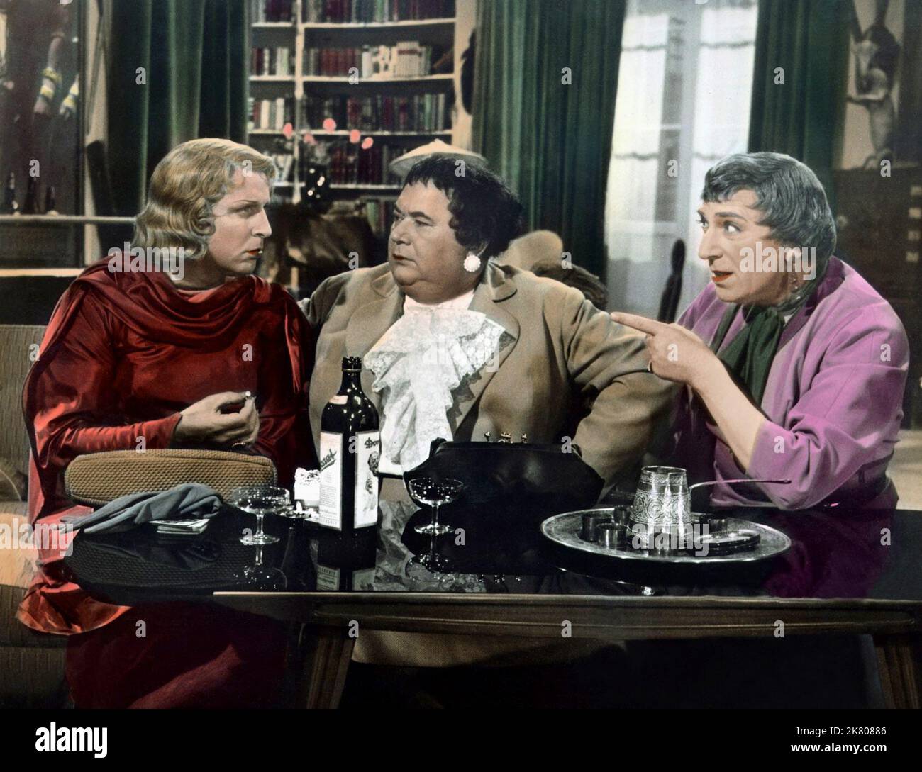 Georg Thomalla, Oskar Sima & Theo Lingen Film: My Aunt, Your Aunt: Meine Tante, Deine Tante (GER 1956) Characters: Tommy Schneider,Oscar Starwasser & Theo Muller  Director: Carl Boese 07 September 1956   **WARNING** This Photograph is for editorial use only and is the copyright of H.K.-FILM and/or the Photographer assigned by the Film or Production Company and can only be reproduced by publications in conjunction with the promotion of the above Film. A Mandatory Credit To H.K.-FILM is required. The Photographer should also be credited when known. No commercial use can be granted without writte Stock Photo