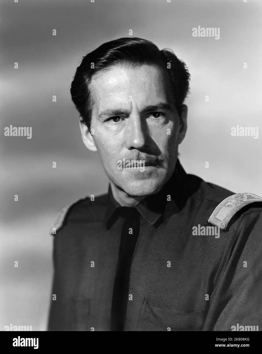 Hugh Marlowe Film: Stand At Apache River (1953) Characters: Colonel Morsby  Director: Lee Sholem 01 September 1953   **WARNING** This Photograph is for editorial use only and is the copyright of UNIVERSAL and/or the Photographer assigned by the Film or Production Company and can only be reproduced by publications in conjunction with the promotion of the above Film. A Mandatory Credit To UNIVERSAL is required. The Photographer should also be credited when known. No commercial use can be granted without written authority from the Film Company. Stock Photo