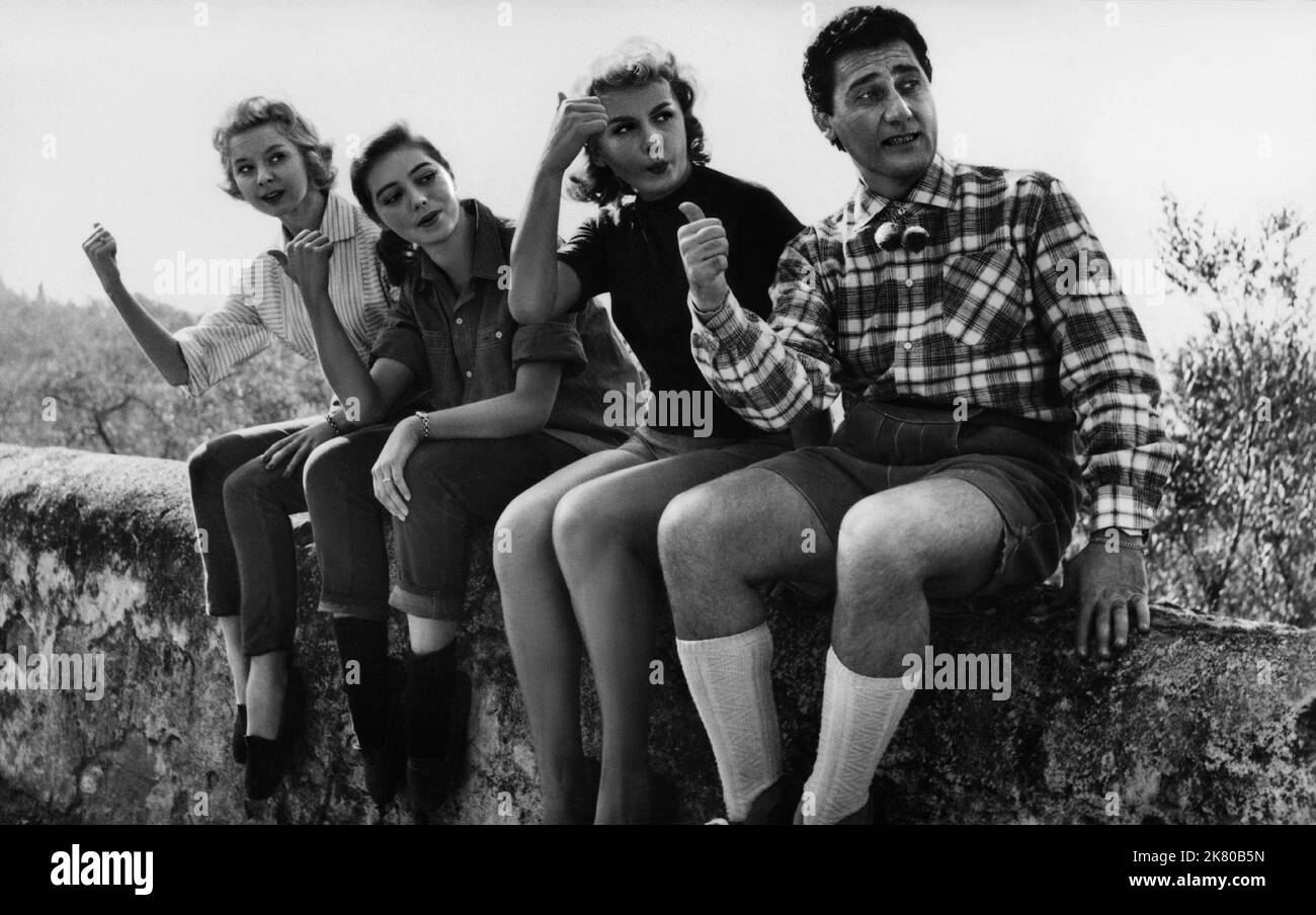 June Laverick, Ingeborg Schoner, Isabelle Corey & Alberto Sordi Film: It Happened In Rome (1958) Characters: Margaret,Hilde,Josette & Sergio Battistini  Director: Antonio Pietrangeli 16 May 1957   **WARNING** This Photograph is for editorial use only and is the copyright of LOPERT PICTURES and/or the Photographer assigned by the Film or Production Company and can only be reproduced by publications in conjunction with the promotion of the above Film. A Mandatory Credit To LOPERT PICTURES is required. The Photographer should also be credited when known. No commercial use can be granted without w Stock Photo