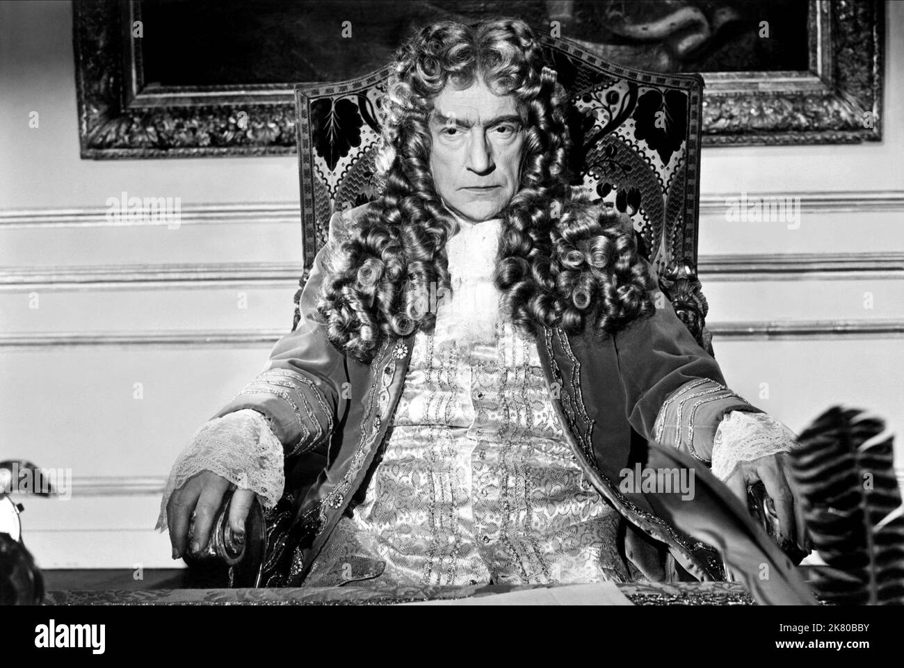 Sacha Guitry Film: Royal Affairs In Versailles (Si Versailles m'était conté) Characters: Louis XIV  Fr/It 1954, / Titel Auch: 'Wenn Versailles Erzählen Könnte' Director: Sacha Guitry 10 February 1954   **WARNING** This Photograph is for editorial use only and is the copyright of COCINEX and/or the Photographer assigned by the Film or Production Company and can only be reproduced by publications in conjunction with the promotion of the above Film. A Mandatory Credit To COCINEX is required. The Photographer should also be credited when known. No commercial use can be granted without written auth Stock Photo