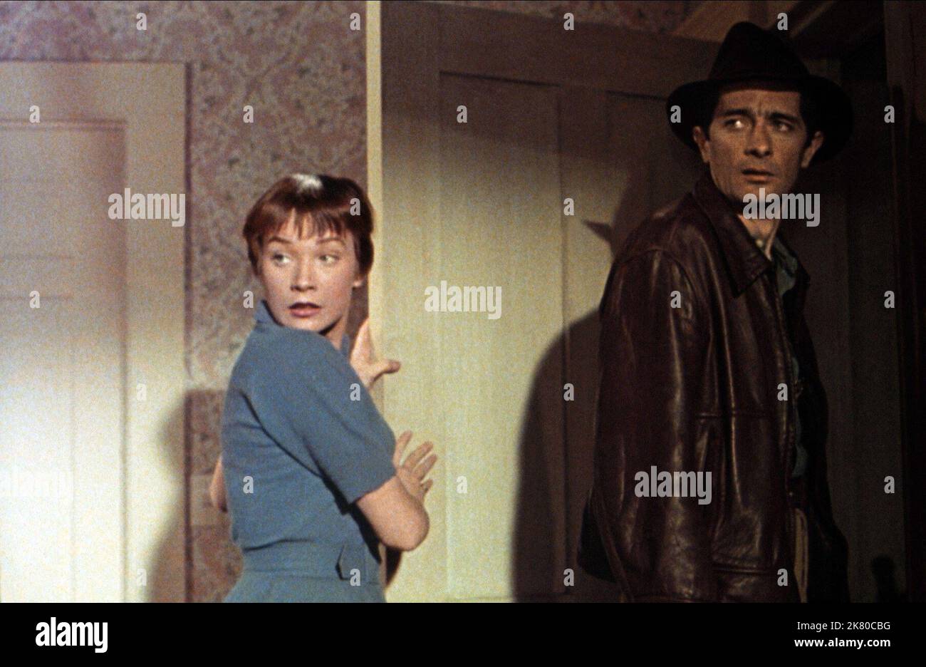 Shirley Maclaine & Royal Dano Film: The Trouble With Harry (USA 1955) Characters: Jennifer Rogers, Deputy Sheriff Calvin Wiggs  / Literaturverfilmung (Based On The Book By Jack Trevor Story) Director: Alfred Hitchcock 30 September 1955   **WARNING** This Photograph is for editorial use only and is the copyright of ALFRED J. HITCHCOCK PRODUCTIONS and/or the Photographer assigned by the Film or Production Company and can only be reproduced by publications in conjunction with the promotion of the above Film. A Mandatory Credit To ALFRED J. HITCHCOCK PRODUCTIONS is required. The Photographer shoul Stock Photo