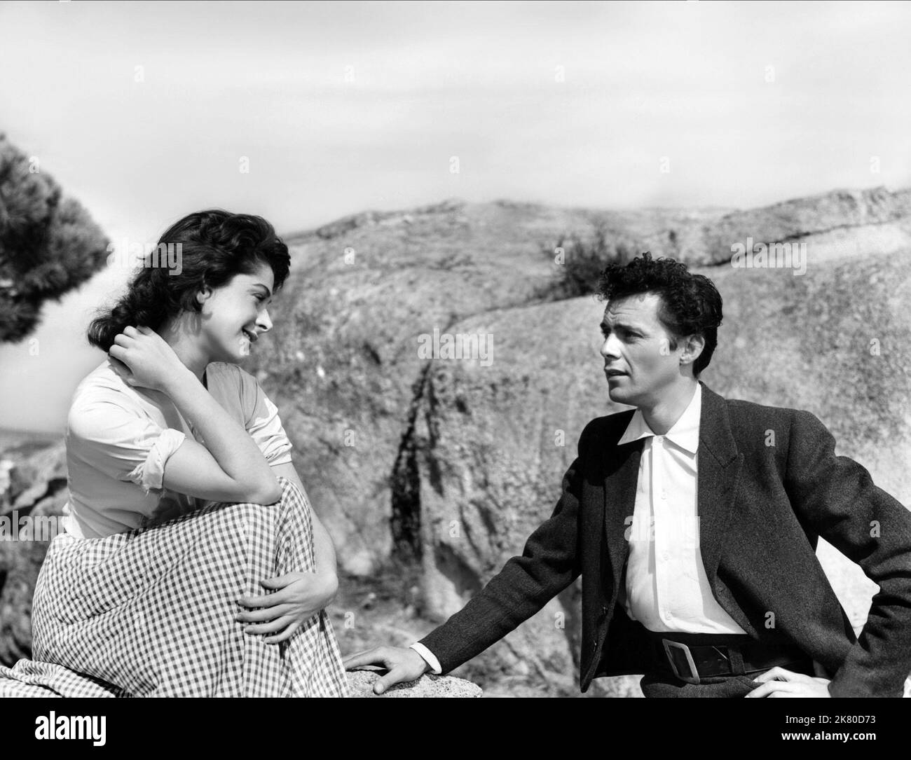 Maureen Swanson & Dirk Bogarde Film The Spanish Gardener (1957) Characters Maria, Jose