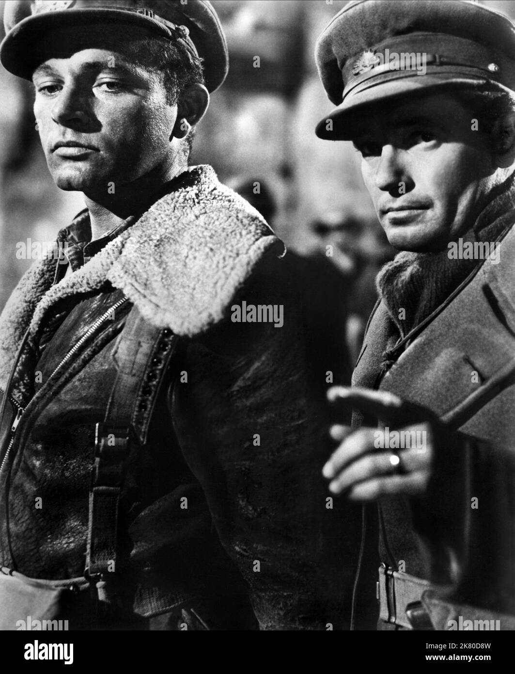 Richard Burton & Charles 'Bud' Tingwell Film: The Desert Rats (1953) Characters: Capt. 'Tammy' MacRoberts, Lt. Harry Carstairs (as Charles Tingwell)  Director: Robert Wise 08 May 1953   **WARNING** This Photograph is for editorial use only and is the copyright of 20TH CENTURY FOX and/or the Photographer assigned by the Film or Production Company and can only be reproduced by publications in conjunction with the promotion of the above Film. A Mandatory Credit To 20TH CENTURY FOX is required. The Photographer should also be credited when known. No commercial use can be granted without written au Stock Photo