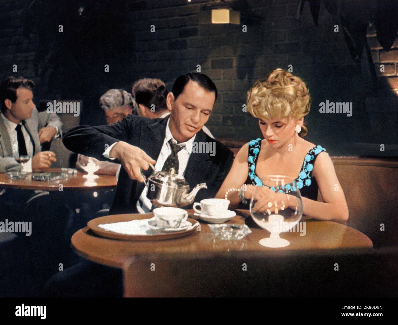 Frank sinatra some came running hi-res stock photography and images - Alamy