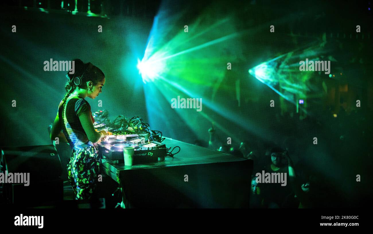 20221020 010454 AMSTERDAM DJ CICI during a performance in