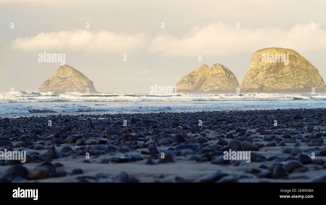 Oceanside Rock Formations Stock Photo - Alamy
