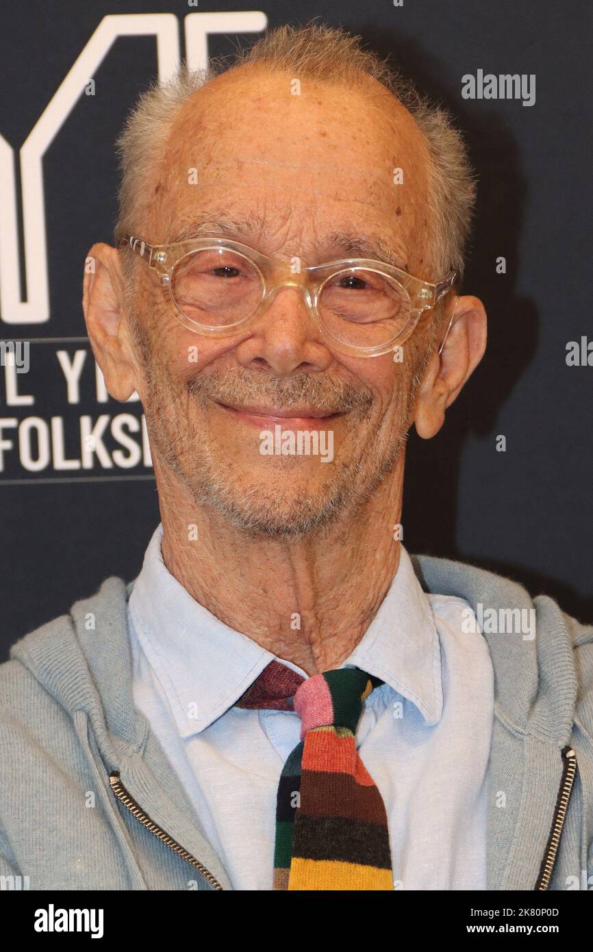New York, NY, USA. 19th Oct, 2022. Joel Grey Photo Call for FIDDLER ON