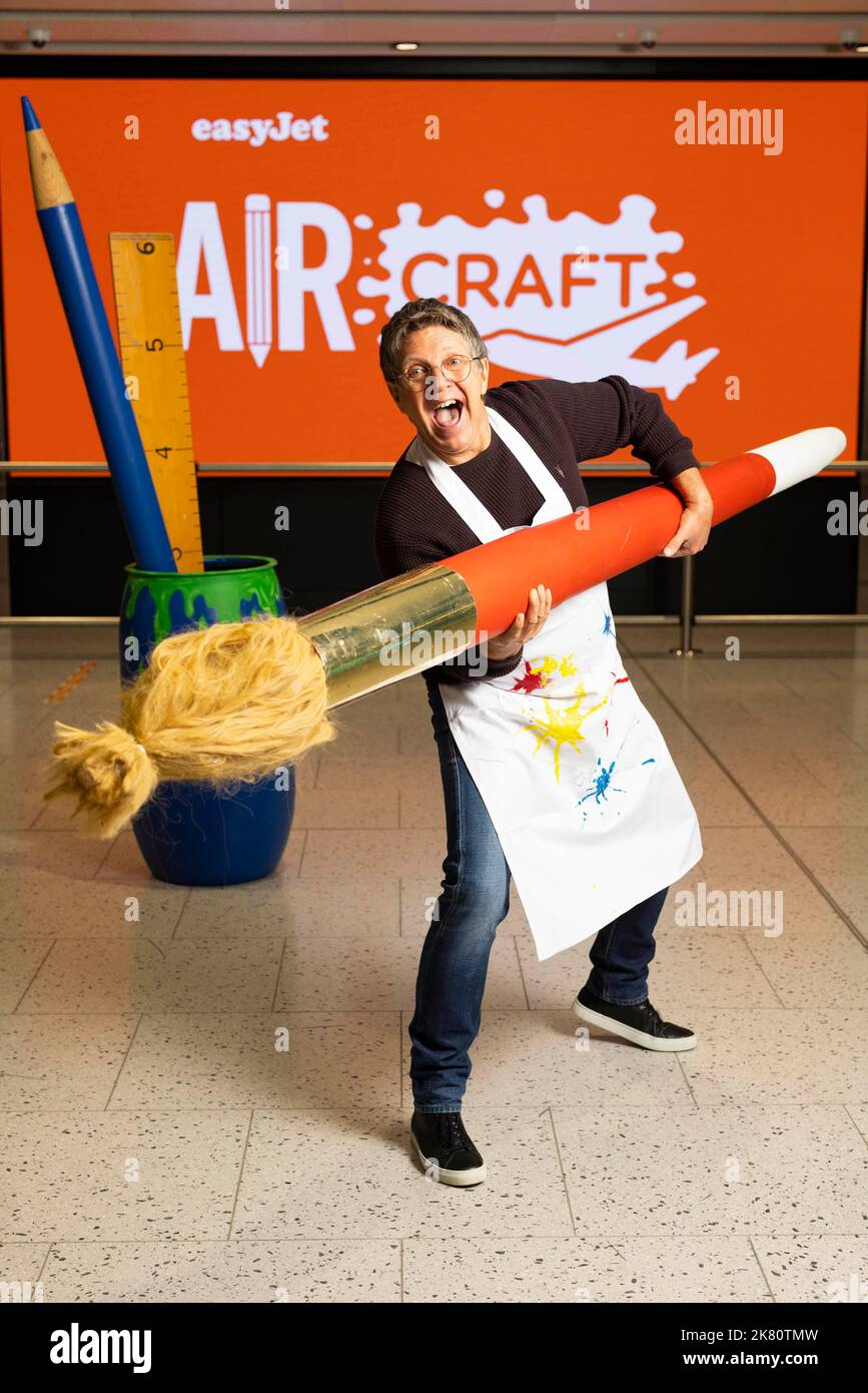 Former Art Attack presenter Neil Buchanan launches easyJet's 'AirCraft' campaign, an initiative that will see free arts materials provided onboard flights during the autumn school holidays. Issue date: Thursday October 20, 2022. Stock Photo