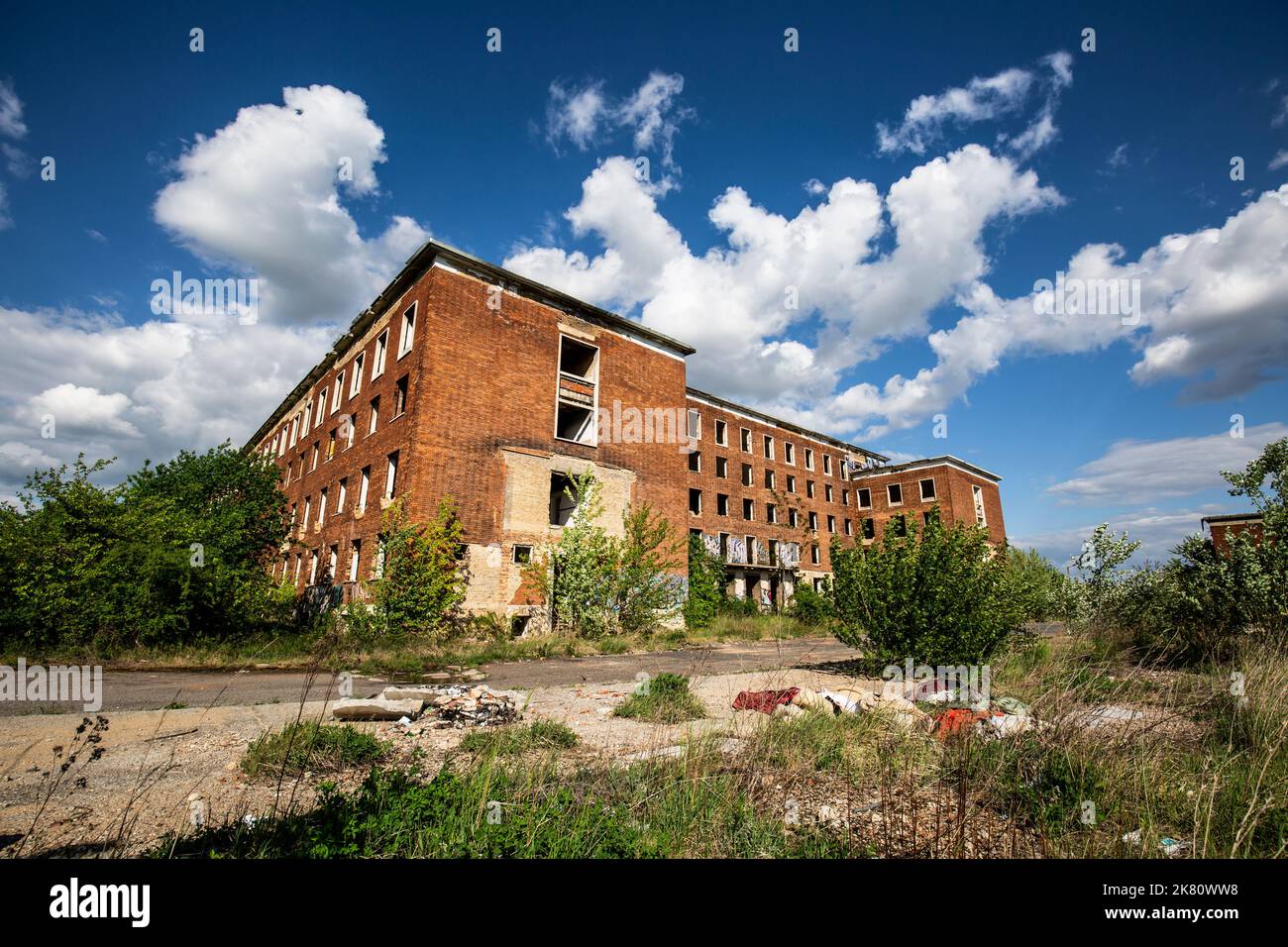 Abandoned brick building at blue sky Stock Photo - Alamy