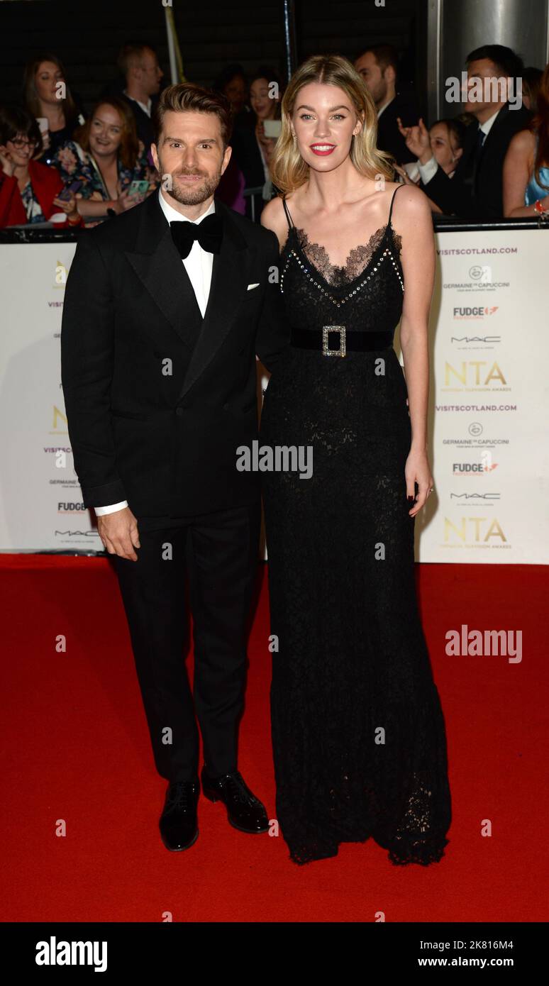 Photo Must Be Credited ©Alpha Press 078237 13/10/2022 Joel Dommett and Wife Hannah Cooper National Television TV NTA Awards 2022 At The OVO Arena Wembley in London Stock Photo
