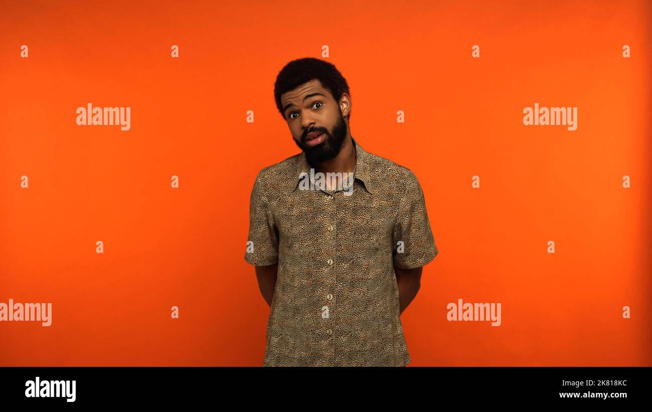 Image confused puzzled man hi-res stock photography and images - Alamy