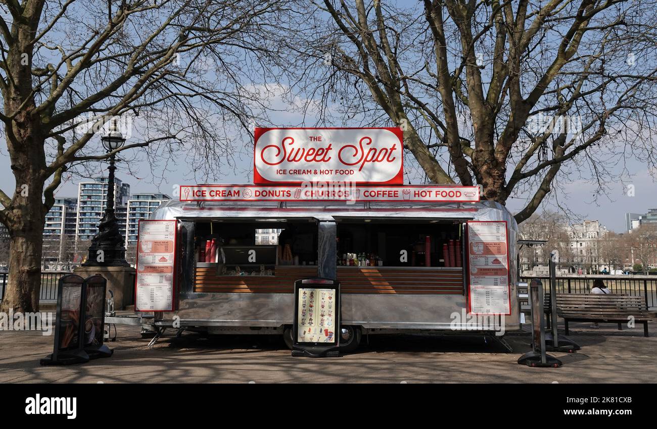 The Sweet Spot ice cream and hot food stand on the South Bank, River Thames, London Stock Photo