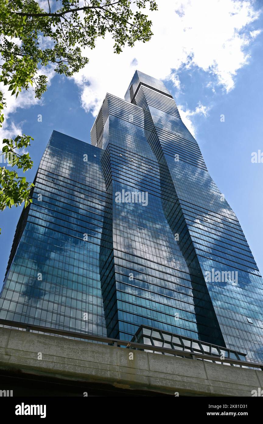 St. Regis Tower von Architektin Jeanne Gang; Chicago, Illinois