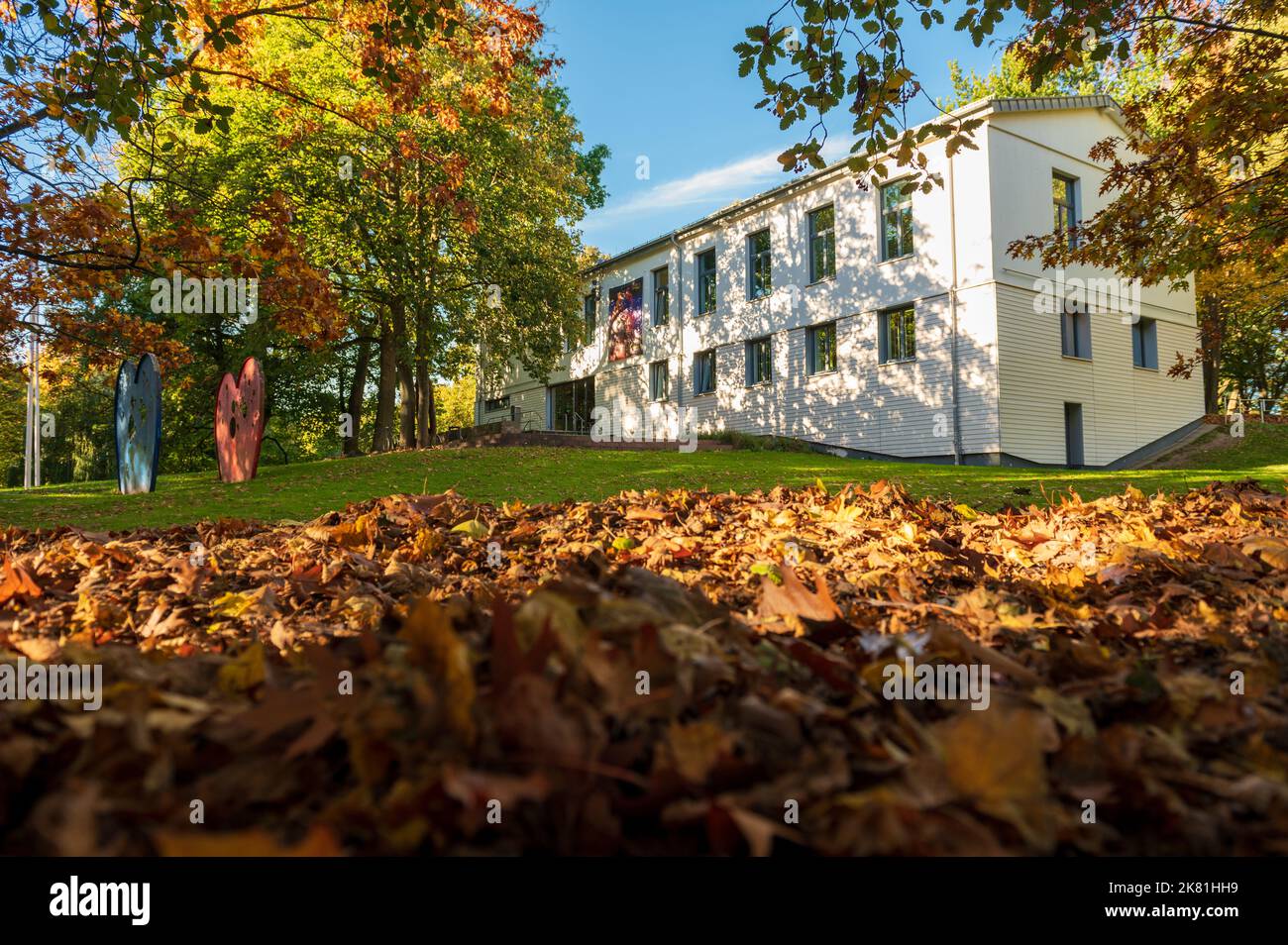 Herbstliche Impressionen im Kieler Werftpark im Sonnenlicht Stock Photo