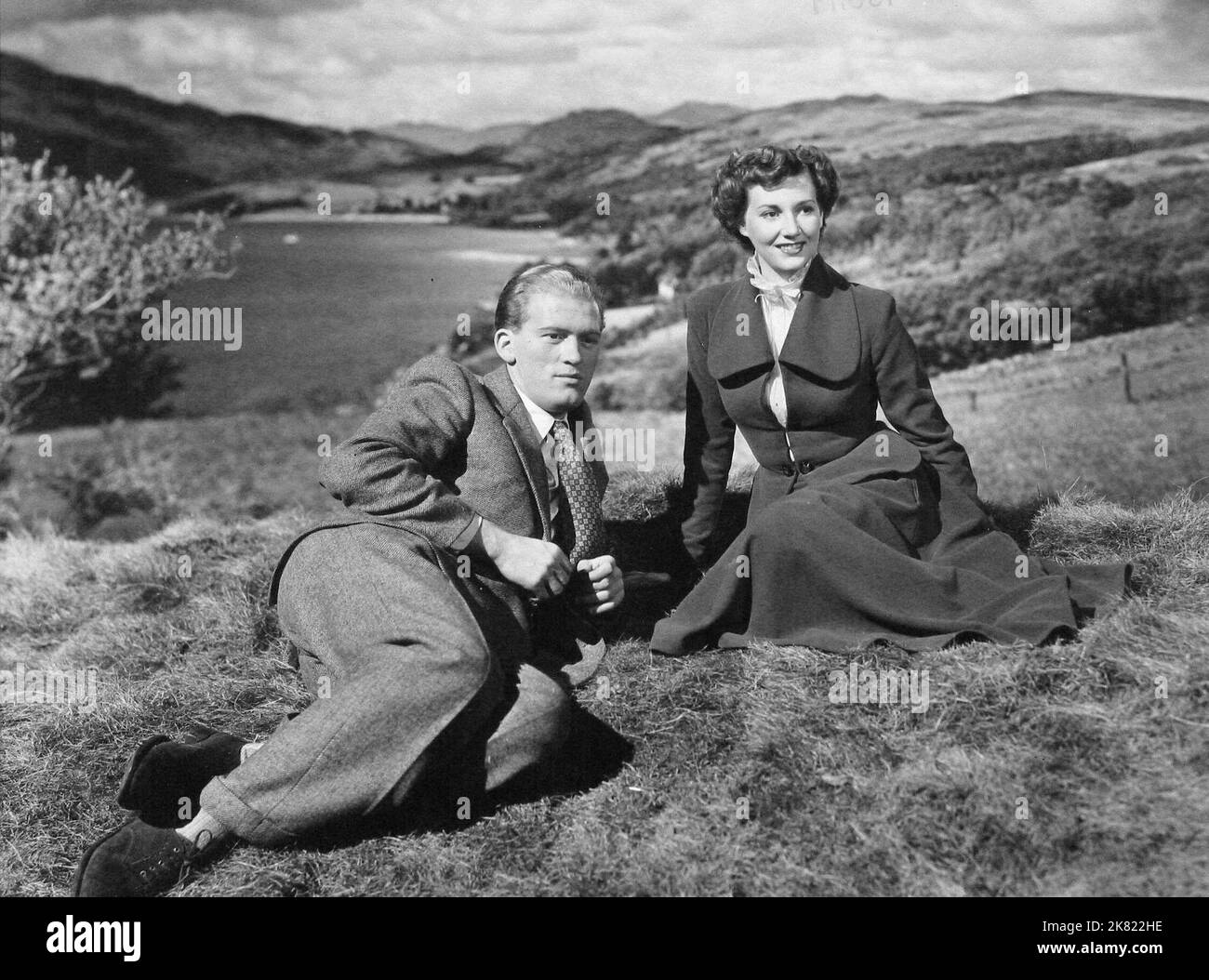 Gordon Jackson & Rona Anderson Film Floodtide (1949) Characters David