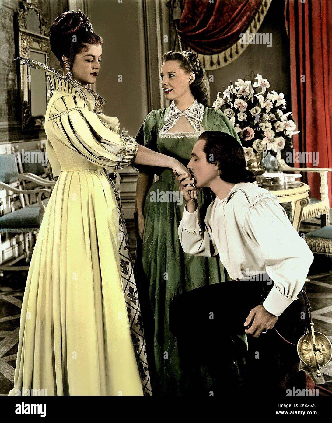 Angela Lansbury, June Allyson & Gene Kelly Film: The Three Musketeers (USA 1948) Characters: Queen Anne,Constance & D'Artagnan  / Literaturverfilmung (Based On The Book By Alexandre Dumas) Director: George Sidney 19 October 1948   **WARNING** This Photograph is for editorial use only and is the copyright of MGM and/or the Photographer assigned by the Film or Production Company and can only be reproduced by publications in conjunction with the promotion of the above Film. A Mandatory Credit To MGM is required. The Photographer should also be credited when known. No commercial use can be granted Stock Photo