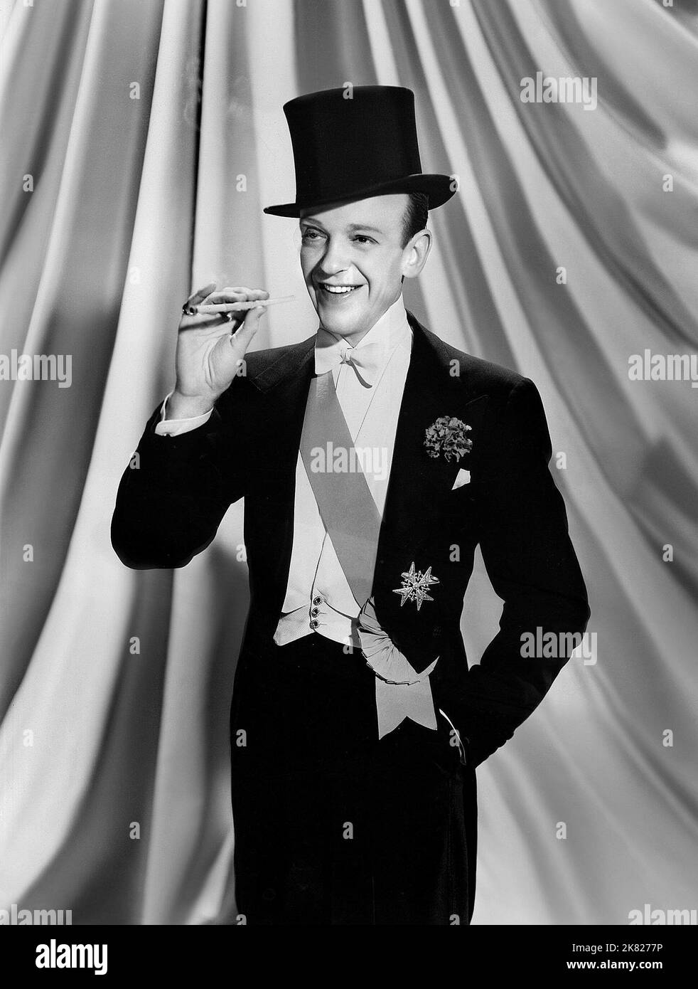 Ziegfeld follies Black and White Stock Photos & Images - Alamy