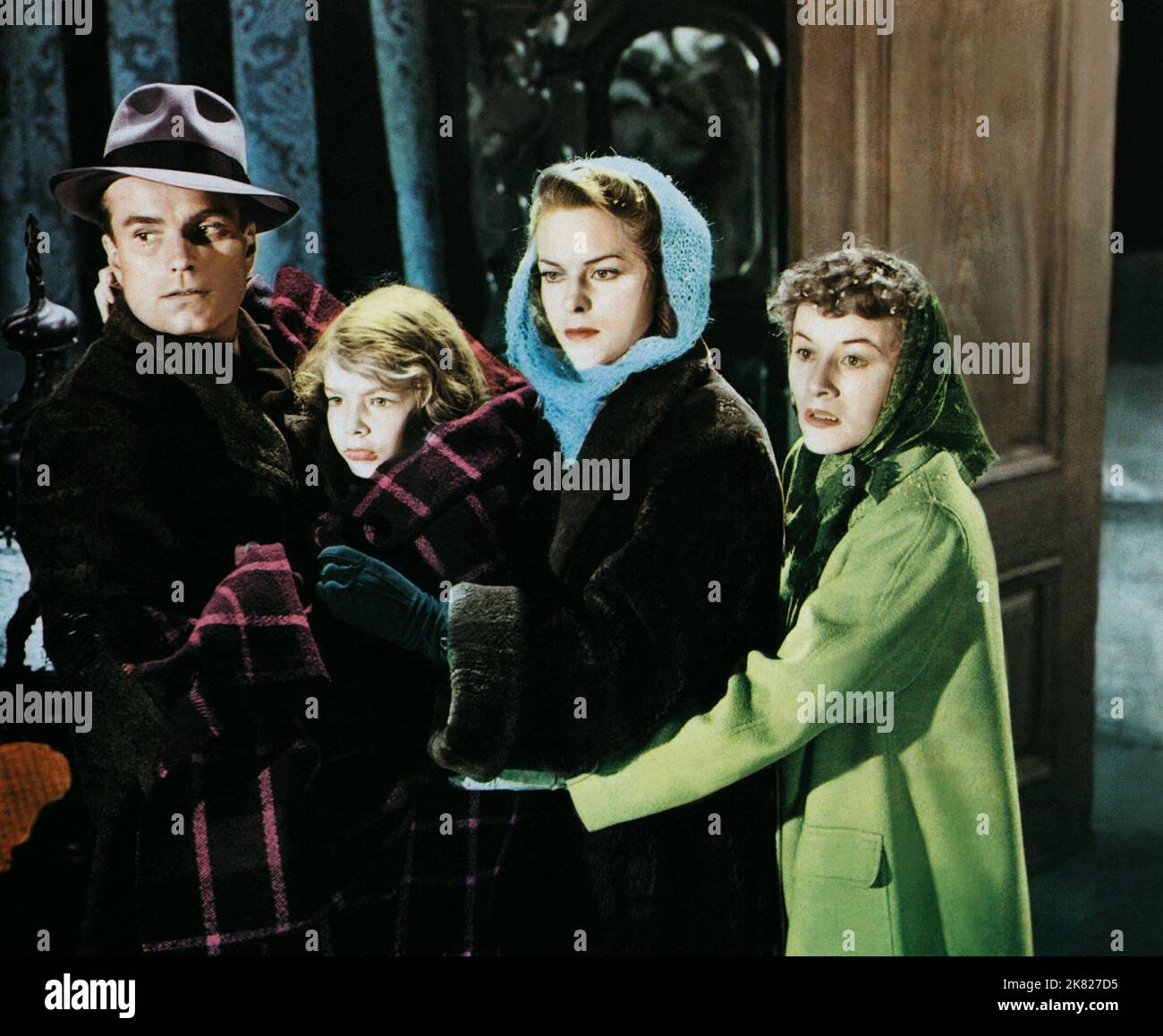 Kent Smith, Ann Carter, Simone Simon & Jane Randolph Film: The Curse Of ...