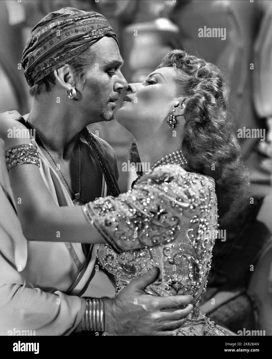 Douglas Fairbanks Jr. & Maureen O'Hara Film: Sinbad The Sailor; Sinbad, The Sailor (USA 1947) Characters: Sinbad, Shireen  Director: Richard Wallace 13 January 1947   **WARNING** This Photograph is for editorial use only and is the copyright of RKO and/or the Photographer assigned by the Film or Production Company and can only be reproduced by publications in conjunction with the promotion of the above Film. A Mandatory Credit To RKO is required. The Photographer should also be credited when known. No commercial use can be granted without written authority from the Film Company. Stock Photo