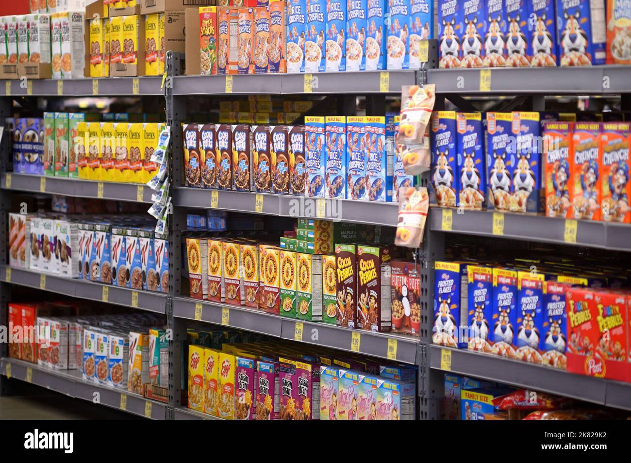 Philadelphia, United States. 19th Oct, 2022. View on a cereal aisle at a budget grocery store in Philadelphia, Pennsylvania, United States on October 19, 2022. The Federal Reserve closely monitors higher than usual inflation rates as consumers are affected by continued increase of costs. Credit: OOgImages/Alamy Live News Stock Photo
