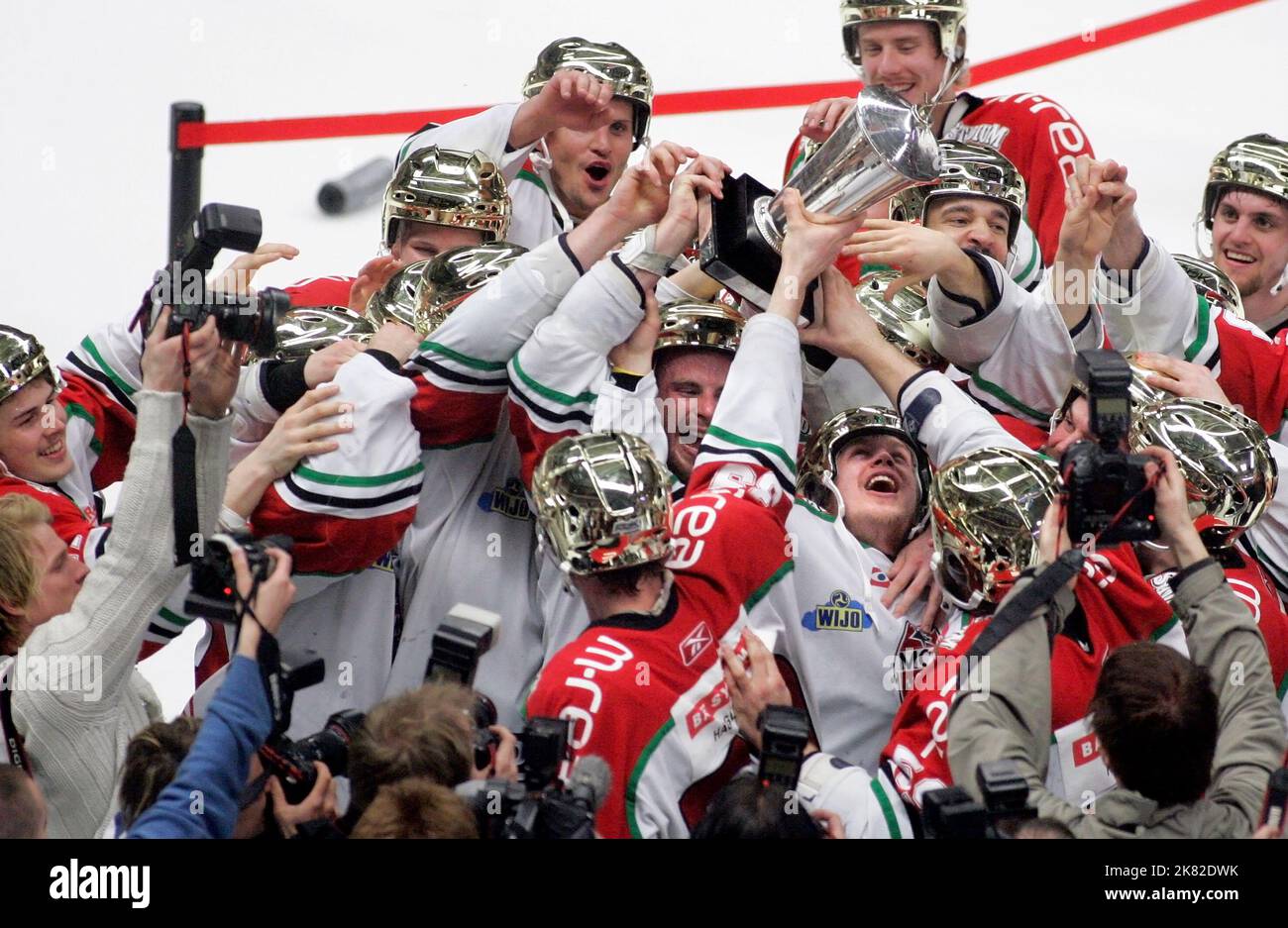 The playoffs of the 84th Swedish Championship concluded on April 14, with Modo Hockey defeating Linköpings HC to win their second championship title, in Cloetta Center in Linköping, Sweden. In the picture: The Modo players celebrate after the match. Stock Photo