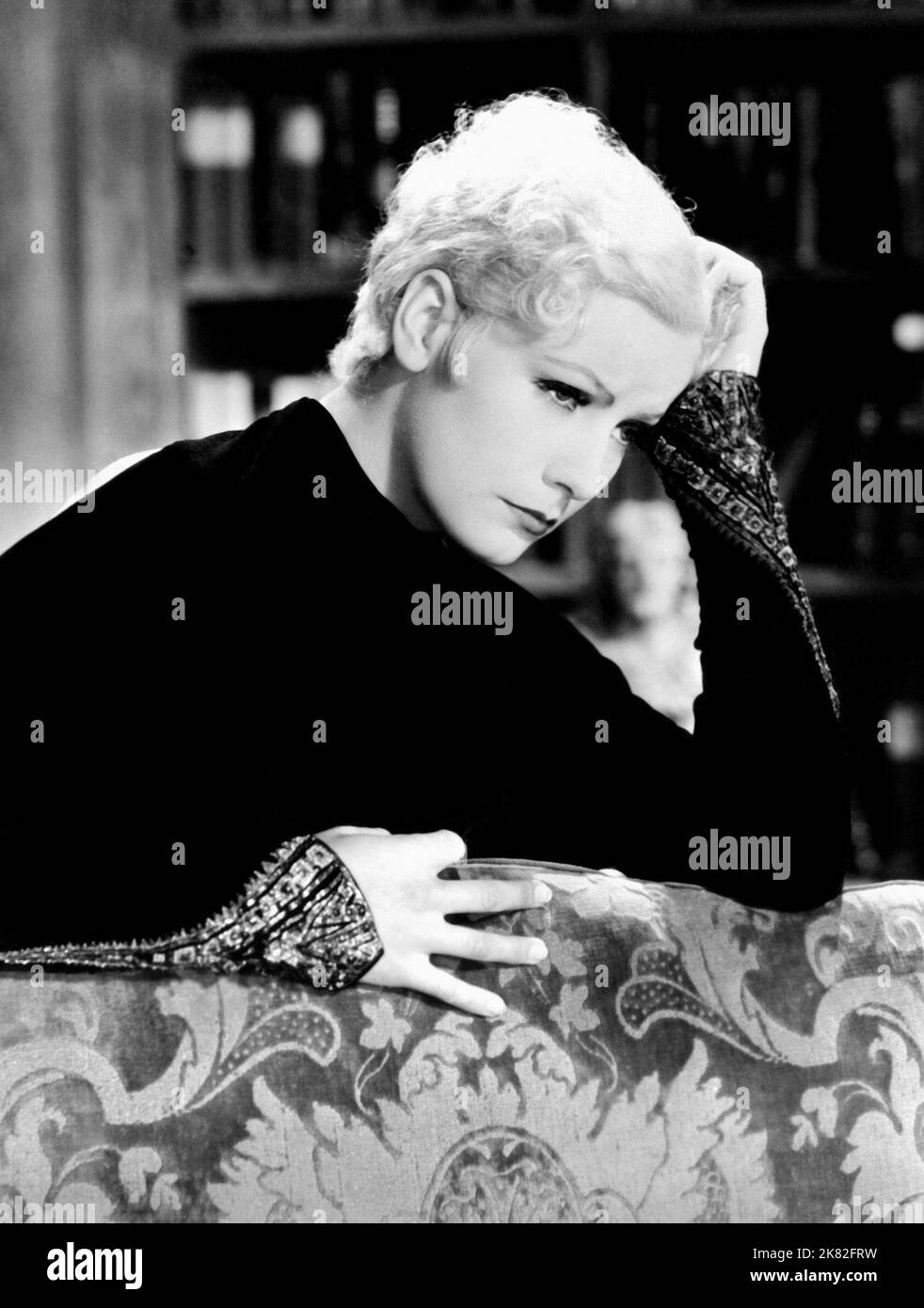 As you desire me 1932 greta garbo hi-res stock photography and images -  Alamy