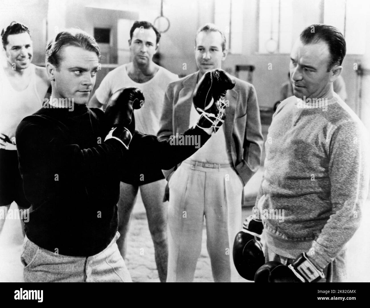 James Cagney Film: 'G' Men (1935) Characters: 'Brick' Davis  Director: William Keighley 18 April 1935   **WARNING** This Photograph is for editorial use only and is the copyright of WARNER BROS and/or the Photographer assigned by the Film or Production Company and can only be reproduced by publications in conjunction with the promotion of the above Film. A Mandatory Credit To WARNER BROS is required. The Photographer should also be credited when known. No commercial use can be granted without written authority from the Film Company. Stock Photo