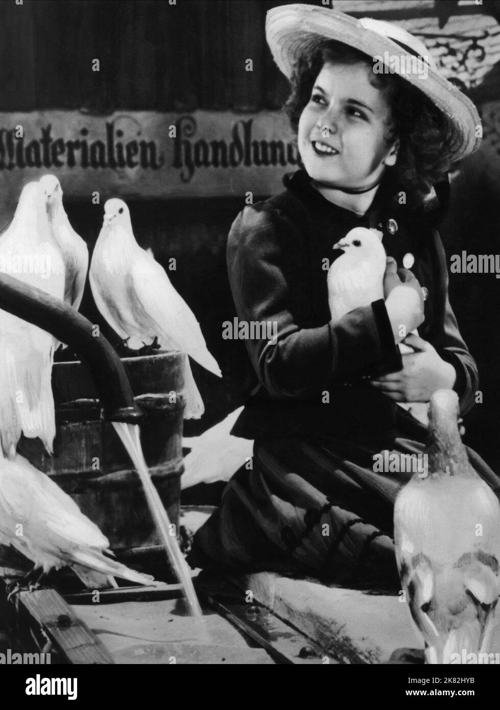 Shirley Temple Film: Heidi (USA 1937) Characters: Heidi Kramer Director ...