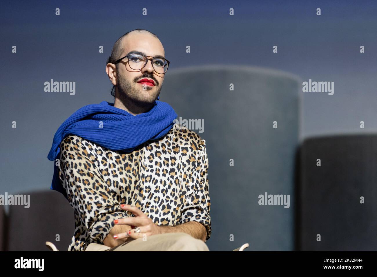 Frankfurt, Germany. 19th Oct, 2022. Frankfurt Book Fair, Frankfurter Buchmesse 2022: Kim de l'Horizon, Swiss novelist and winner of Deutscher Buchpreis 2022 aka German Book Prize 2022, talks about his debut novel 'Blutbuch' (english 'Blood book', DuMont, 2022) at ARD stage. Credit: Christian Lademann / LademannMedia Stock Photo