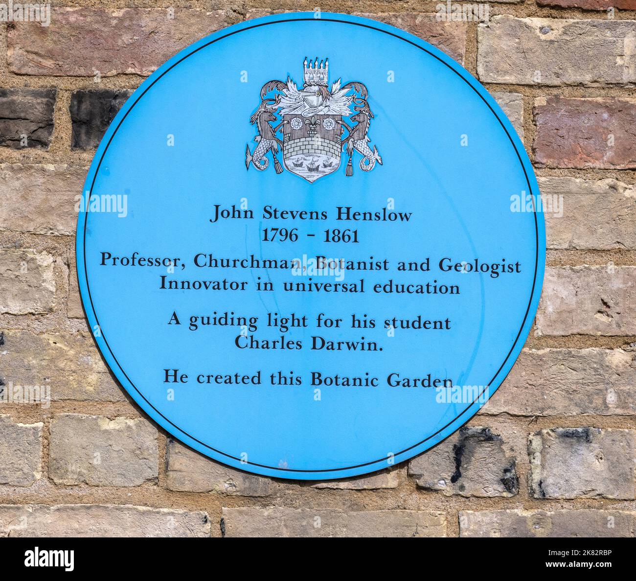 Blue plaque in memory of John Stevens Henslow 1796 - 1861 at Cambridge University Botanical Garden, Cambridge, Cambridgeshire, England, UK Stock Photo