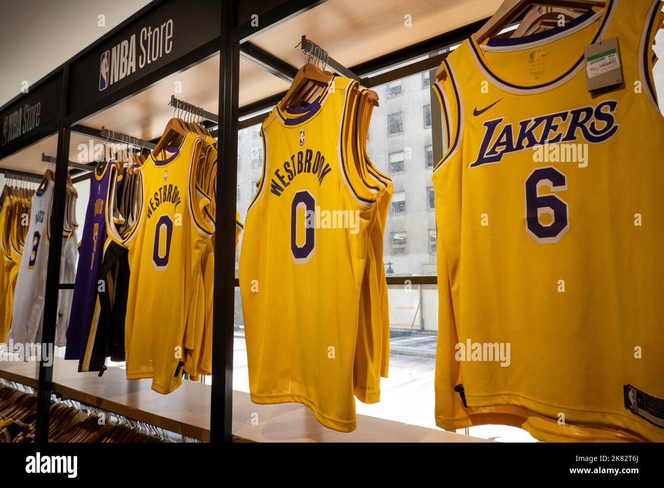 Lakers jersey hi-res stock photography and images - Alamy