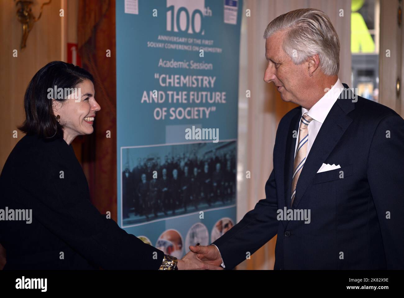 Minister of Higher Education, Social Promotion Education, Scientific Research, University Hospitals, Youth Aide, Promotion of Brussels, Youth and Sports Valerie Glatign and King Philippe - Filip of Belgium pictured during a royal visit to the 100th anniversary of the Solvay Conference of Chemistry, organized by chemical company Solvay, Thursday 20 October 2022 in Brussels. Solvay organizes the 'Chemistry and the Future of Society' academic session for the occasion. BELGA PHOTO ERIC LALMAND Credit: Belga News Agency/Alamy Live News Stock Photo