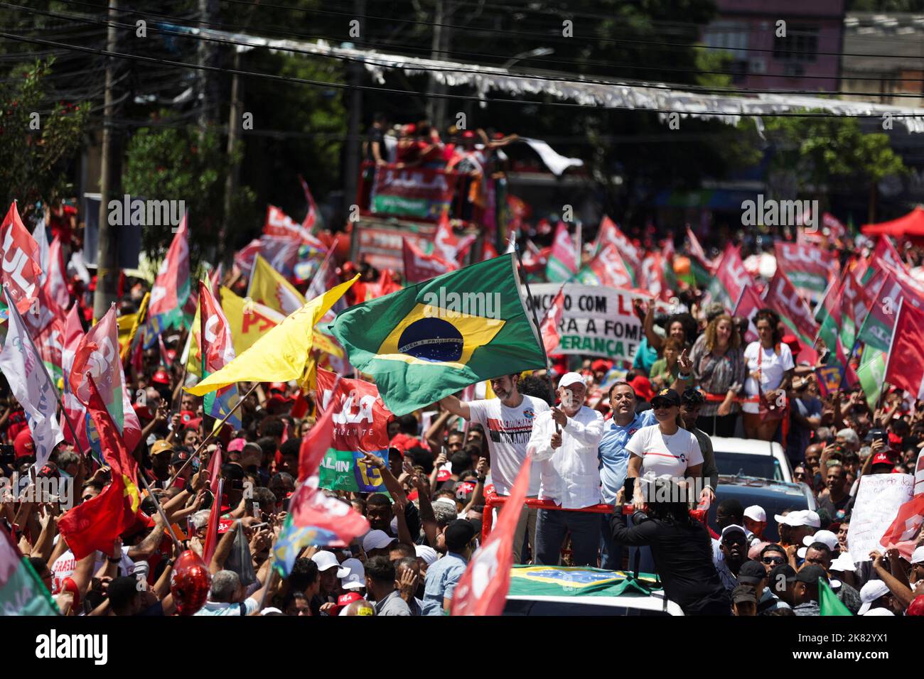 Former Brazilian President and current presidential candidate Luiz Inacio Lula da Silva attends a rally in Sao Goncalo in Rio de Janeiro state, Brazil October 20, 2022. REUTERS/Pilar Olivares Stock Photo