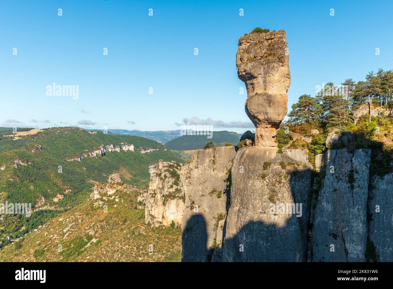 The vase of Sevres, spectacular rock in the Jontes Le Rozier