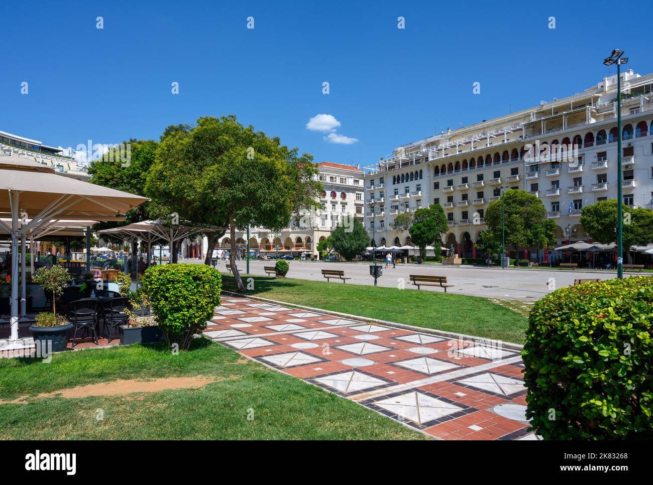 Aristotelous Square (Plateia Aristotelous) in the old town, Thessaloniki, Macedonia, Greece Stock Photo
