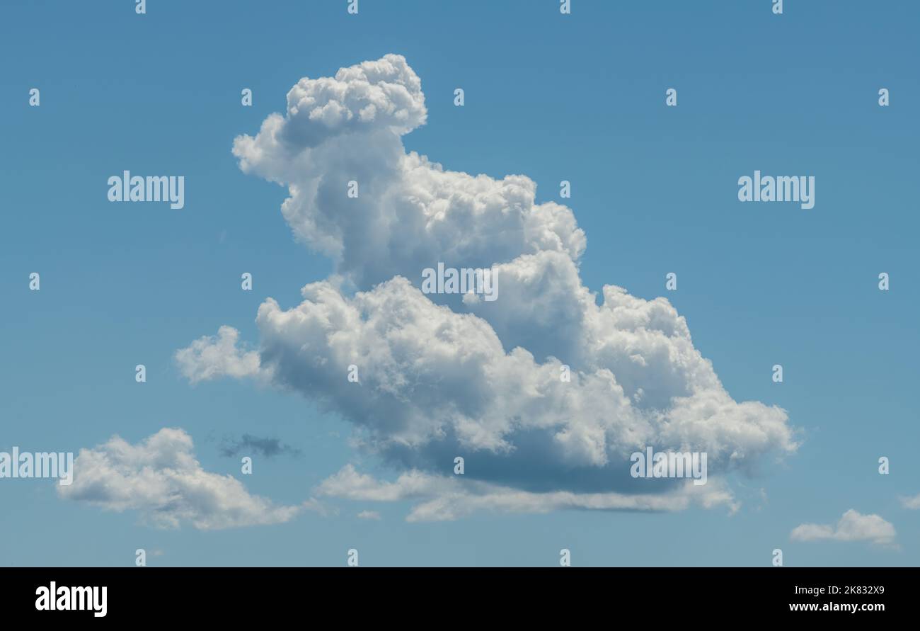 Cloudscape Background in Sunny Day With Blue Sky Stock Photo - Alamy