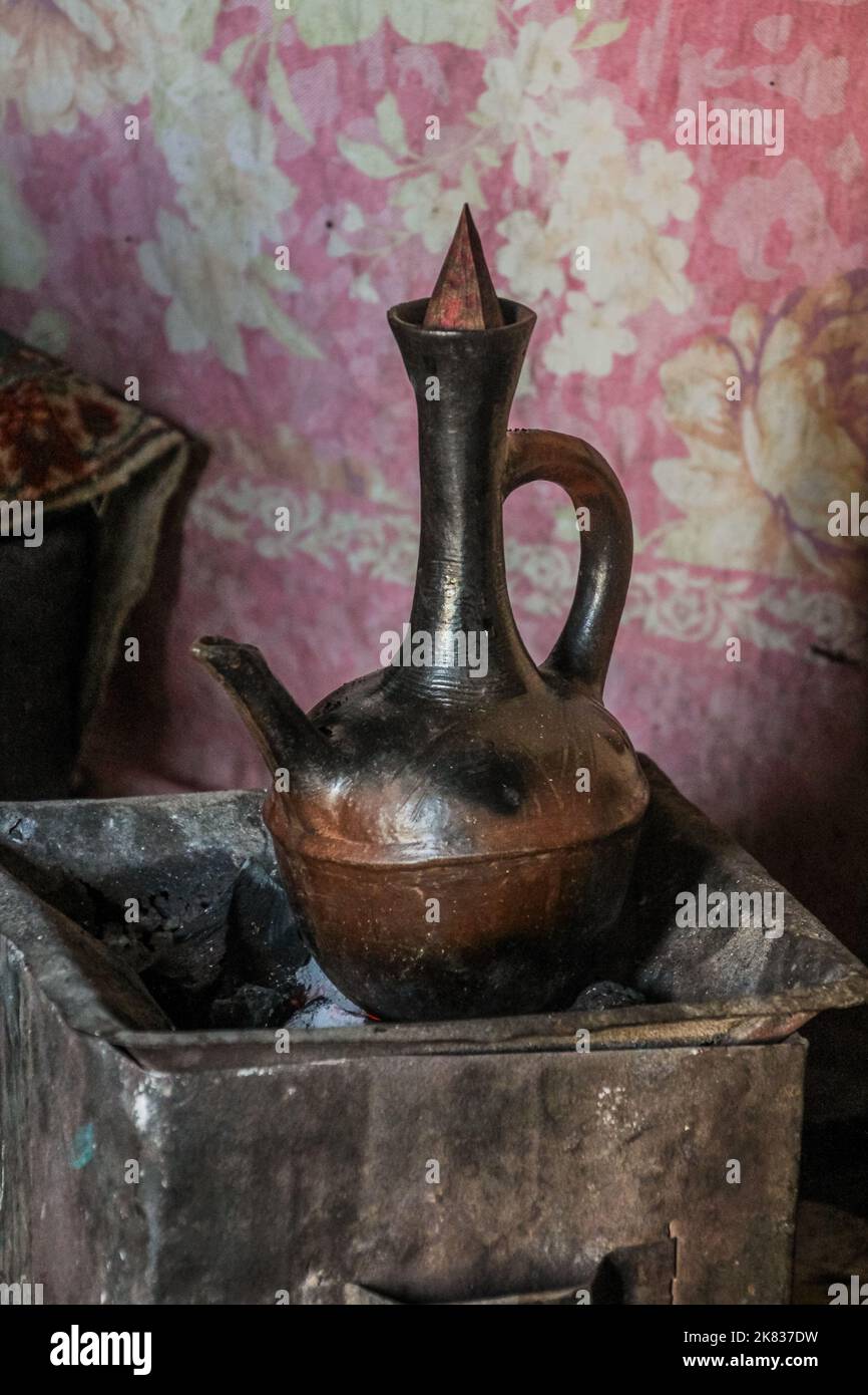 Typical Pot Typical coffee pot in Ethiopia Stock Photo - Alamy