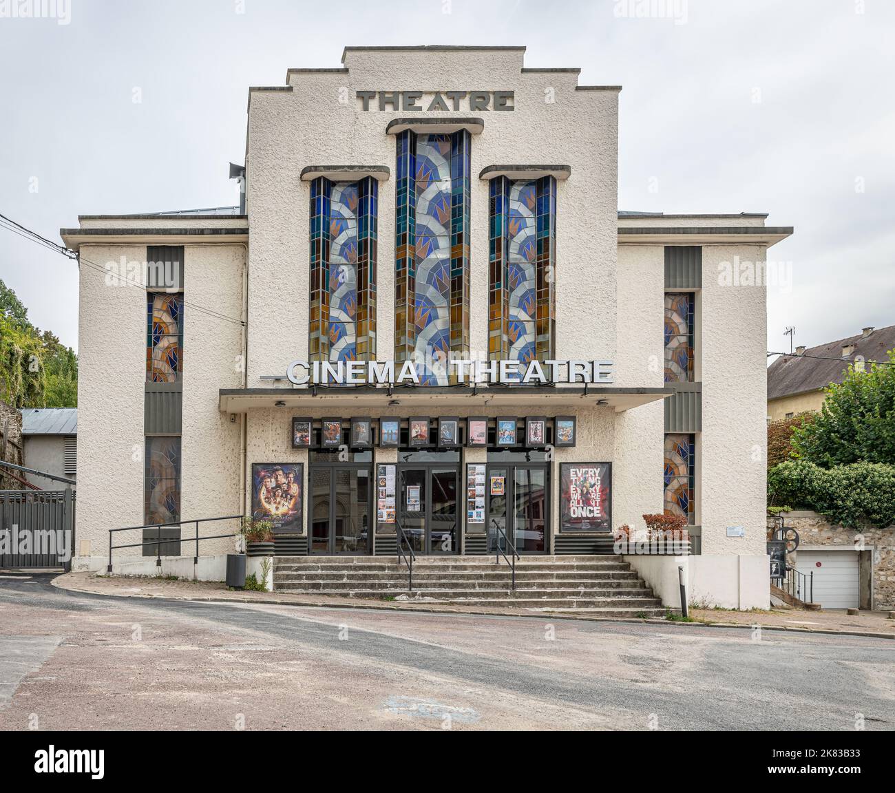 Art Deco Theatre Cinema in Place De L'hotel De Ville, Chateau Thierry, France Stock Photo Alamy