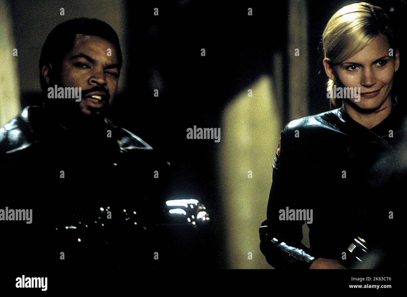 Ice Cube & Natasha Henstridge Film: Ghosts Of Mars (2001) Characters: James 'Desolation' Williams & Lt. Melanie Ballard  Director: John Carpenter 21 August 2001   **WARNING** This Photograph is for editorial use only and is the copyright of SONY and/or the Photographer assigned by the Film or Production Company and can only be reproduced by publications in conjunction with the promotion of the above Film. A Mandatory Credit To SONY is required. The Photographer should also be credited when known. No commercial use can be granted without written authority from the Film Company. Stock Photo