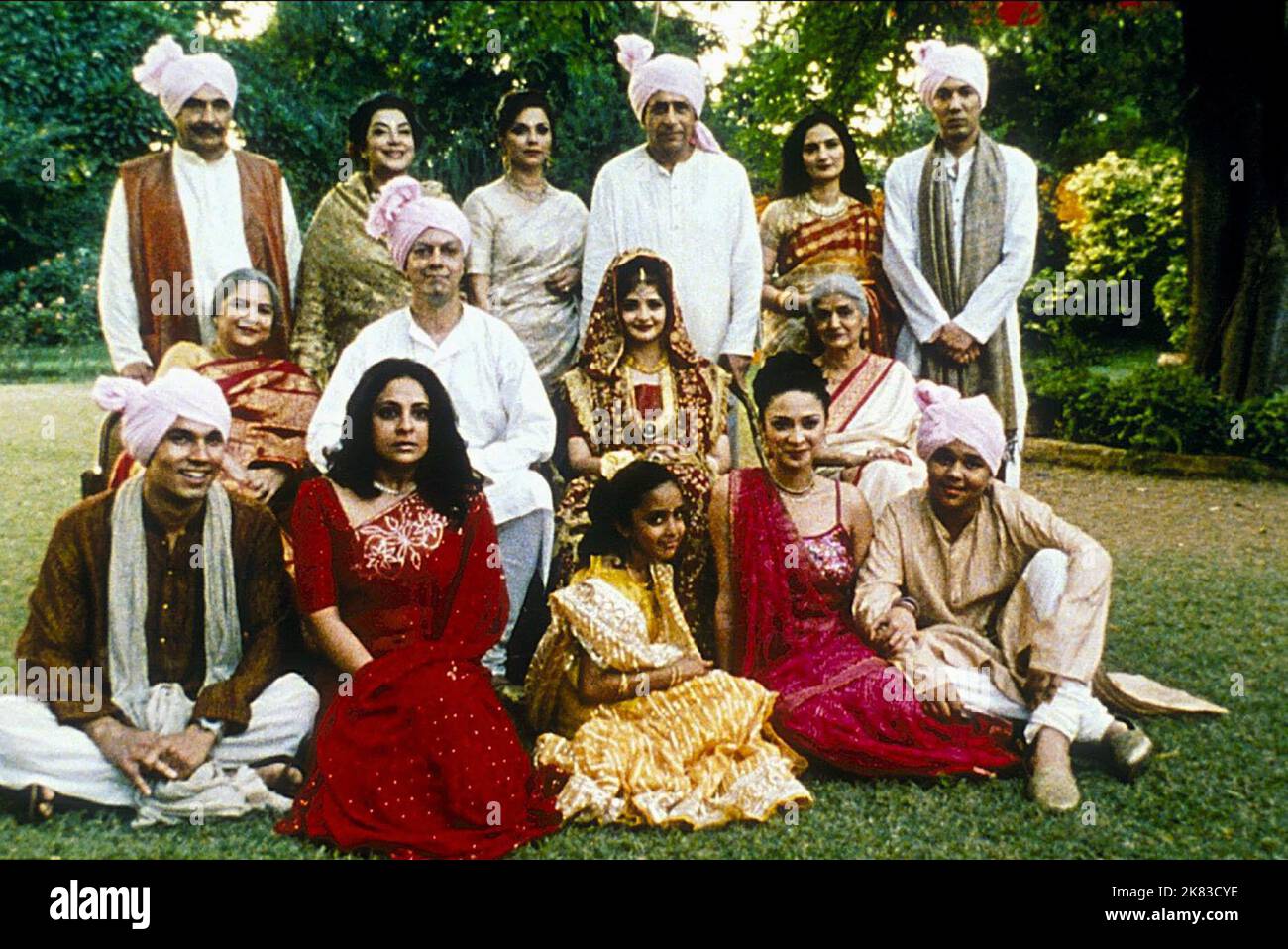 Kemaya kidwai hi-res stock photography and images - Alamy