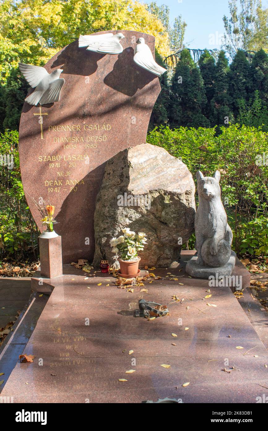 Grave in Kerepesi Cemetery, Budapest, Hungary Stock Photo