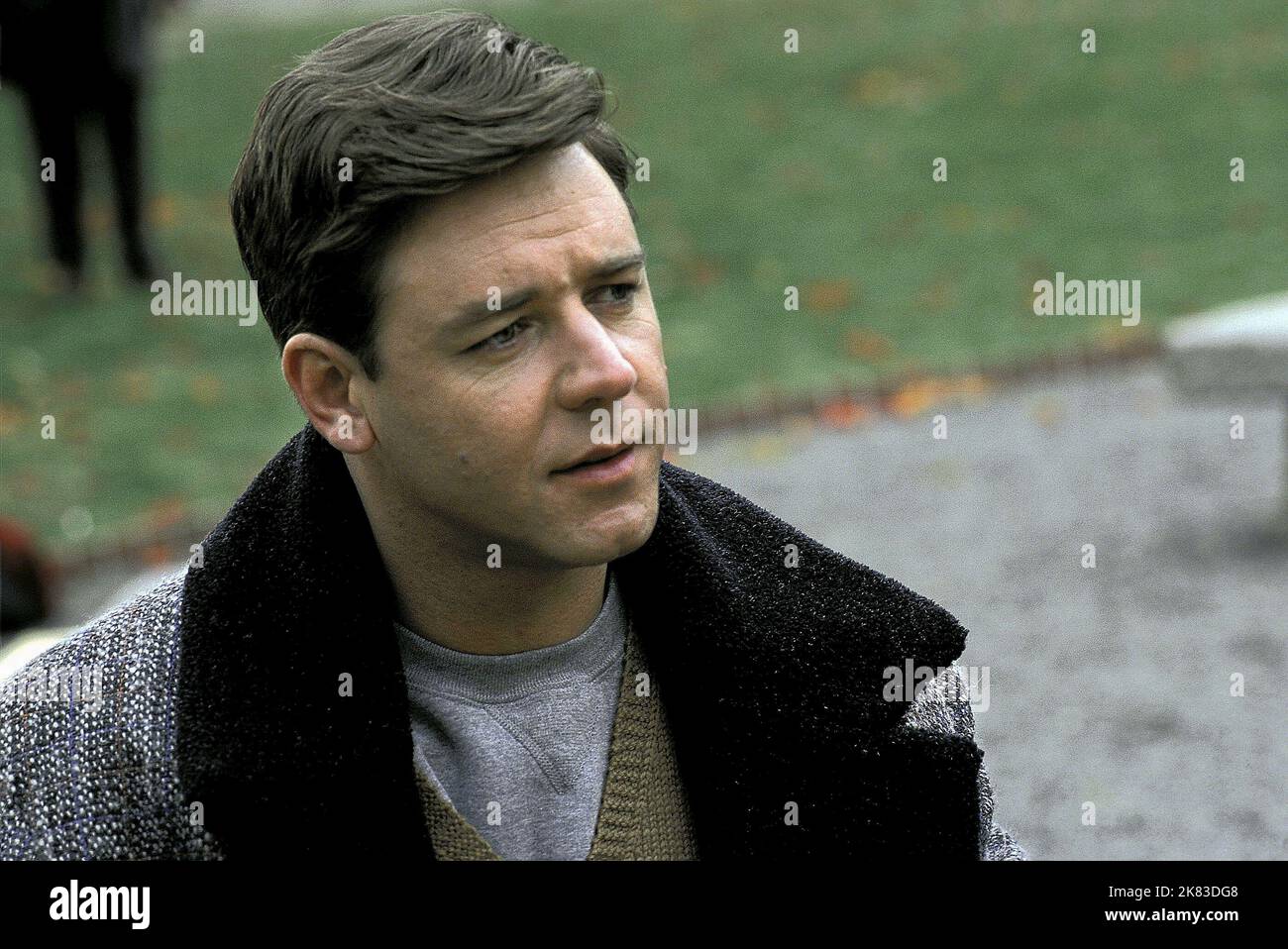 Russell Crowe Film: A Beautiful Mind (USA 2001) Characters: John Nash  Director: Ron Howard 13 December 2001   **WARNING** This Photograph is for editorial use only and is the copyright of DREAMWORKS and/or the Photographer assigned by the Film or Production Company and can only be reproduced by publications in conjunction with the promotion of the above Film. A Mandatory Credit To DREAMWORKS is required. The Photographer should also be credited when known. No commercial use can be granted without written authority from the Film Company. Stock Photo